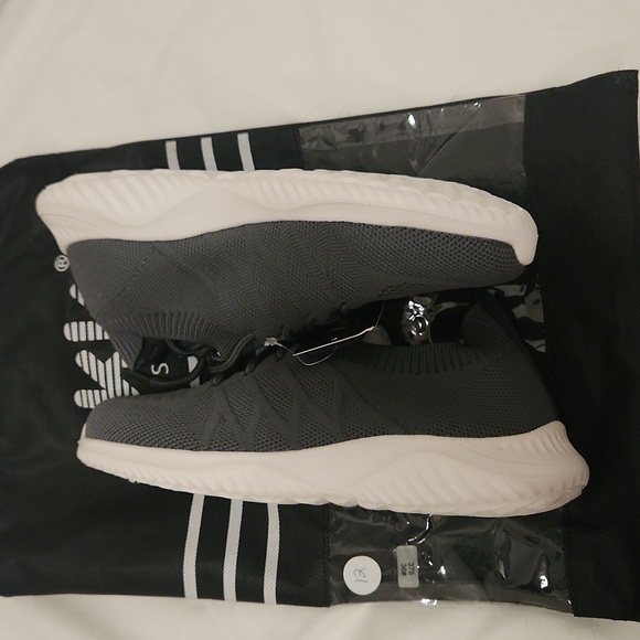 New! AKK grey shoes sneakers walking slip on tennis casual athletic gym work - Picture 13 of 14